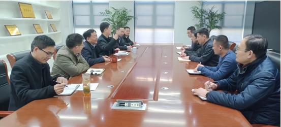 集团召开县纪委十五届三次全会精神学习贯彻专题会